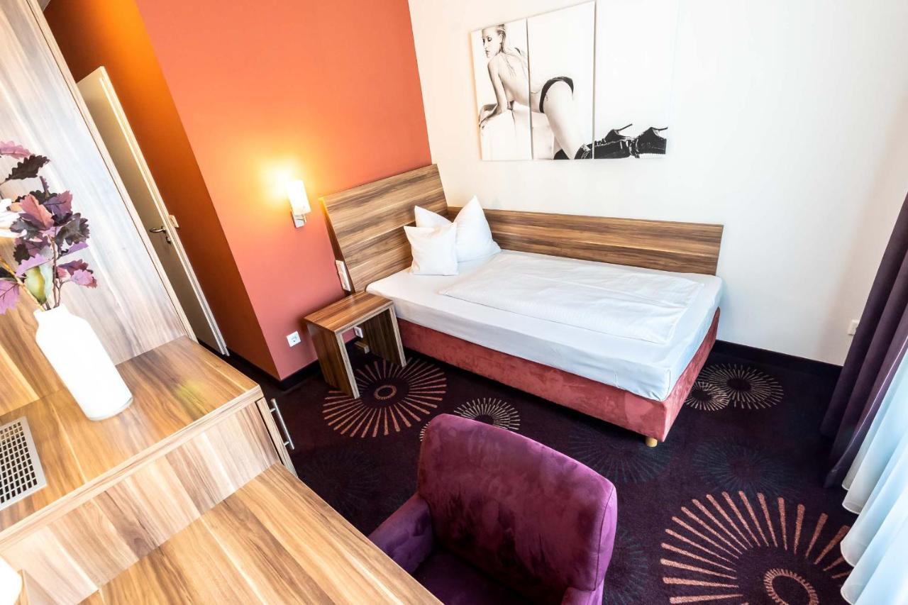 Altstadthotel Guesthouse Die Galerie 잉골슈타트 외부 사진